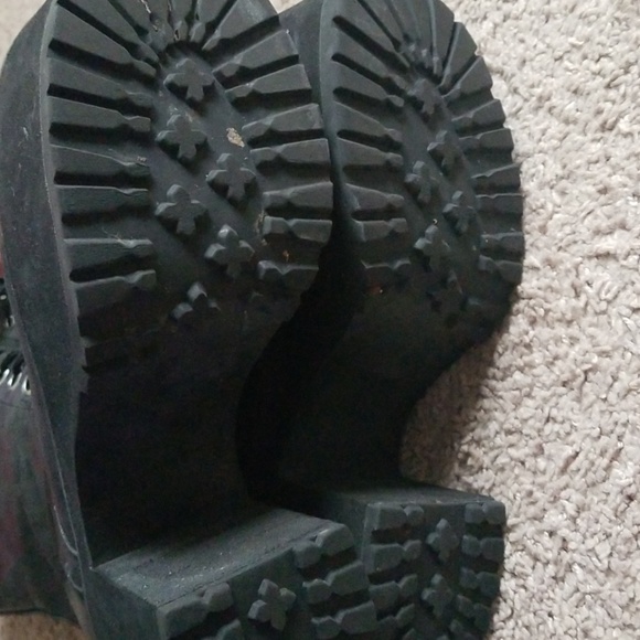 T.U.K Nosebleed Boots - Picture 2 of 3